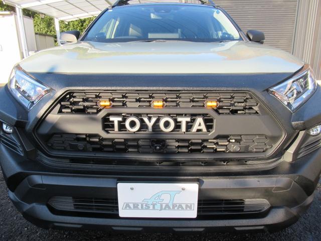 ＲＡＶ４ アドベンチャー　オフロードパッケージＩＩ　特別仕様車　１０．５インチディスプレイオーディオ　タコマ風グリル　合成皮革シート　デジタルインナーミラー　パノラミックビュー　パワーバックドア　プレミアムサウンド　トノカバー　クロスバー　ＥＴＣ２．０（59枚目）