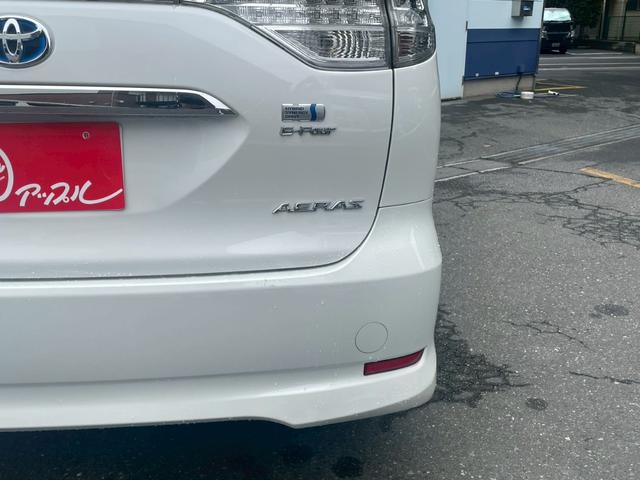エスティマハイブリッド アエラス　プレミアムエディション　４ＷＤ　ＥＴＣ　バックカメラ　フロントカメラ　ナビ　ＴＶ　オートクルーズコントロール　両側電動スライドドア　オートライト　ＨＩＤ　スマートキー　アイドリングストップ　電動格納ミラー　後席モニター（16枚目）