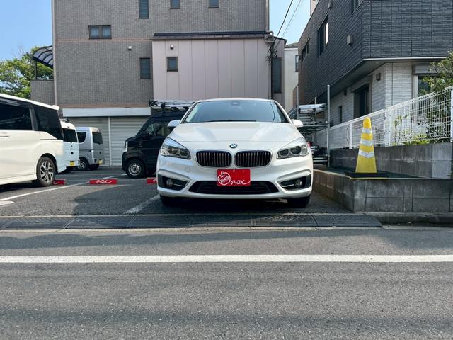 ２シリーズ ２１８ｄアクティブツアラー　セレクション　ドライブレコーダー　ＥＴＣ　クリアランスソナー　オートクルーズコントロール　衝突被害軽減システム　バックカメラ　ナビ　アルミホイール　オートライト　ＬＥＤヘッドランプ　ＡＴ　シートヒーター（12枚目）