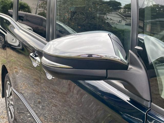 ヴォクシー ZS 煌III コーナーセンサ プリクラッシュ スマートキ アイスト 横滑り防止装置 WAC AHB 盗難防止 キーレス パワステ クルコン LEDヘッドライト ABS オートライト フルフラット エアバッグ(6枚目)