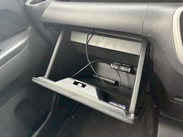 Ｎ－ＢＯＸ Ｇ・Ｌパッケージ　カラーバックモニター　全席ＰＷ　イモビライザー　ナビテレビ　地ＴＶ　衝突安全ボディ　ＡＡＣ　横滑り防止　スマートキー　メモリーナビ　ＡＢＳ　ＥＴＣ　キーレスＥ　運転席エアバッグ（14枚目）