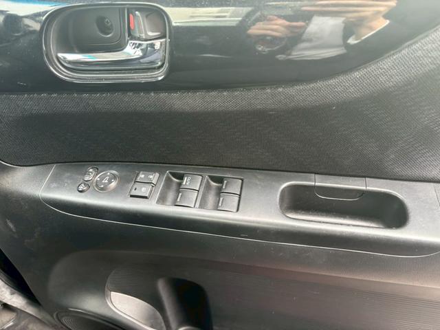 Ｎ－ＢＯＸ Ｇ・Ｌパッケージ　カラーバックモニター　全席ＰＷ　イモビライザー　ナビテレビ　地ＴＶ　衝突安全ボディ　ＡＡＣ　横滑り防止　スマートキー　メモリーナビ　ＡＢＳ　ＥＴＣ　キーレスＥ　運転席エアバッグ（28枚目）