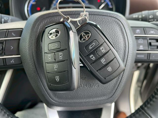 ノア ハイブリッドＺ　４ＷＤ　ドライブレコーダー　全周囲カメラ　ナビ　ＴＶ　クリアランスソナー　オートクルーズコントロール　レーンアシスト　パークアシスト　衝突被害軽減システム　両側電動スライドドア（27枚目）