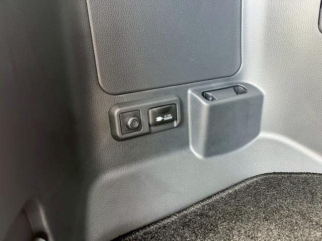 ノア ハイブリッドＺ　４ＷＤ　ドライブレコーダー　全周囲カメラ　ナビ　ＴＶ　クリアランスソナー　オートクルーズコントロール　レーンアシスト　パークアシスト　衝突被害軽減システム　両側電動スライドドア（39枚目）