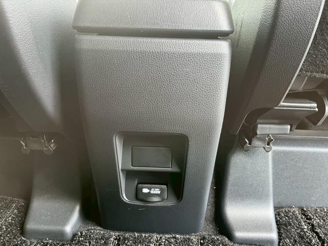 ノア ハイブリッドＺ　４ＷＤ　ドライブレコーダー　全周囲カメラ　ナビ　ＴＶ　クリアランスソナー　オートクルーズコントロール　レーンアシスト　パークアシスト　衝突被害軽減システム　両側電動スライドドア（42枚目）