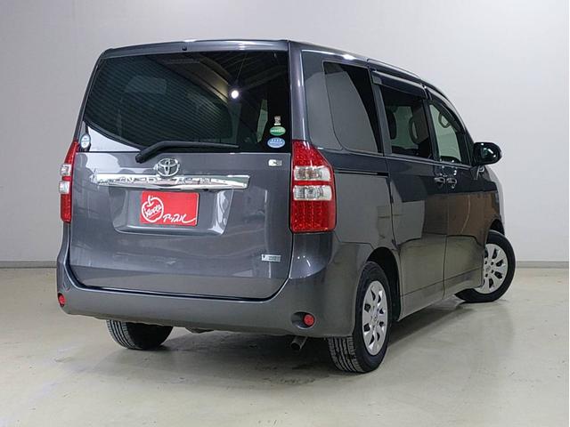 ノア X ナビ・ETC・フルセグTV・両側スライドドア・バックカメラ・2列目両側回転シート付(4枚目)