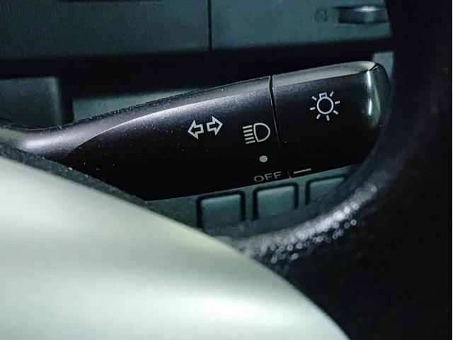 ノア X ナビ・ETC・フルセグTV・両側スライドドア・バックカメラ・2列目両側回転シート付(55枚目)