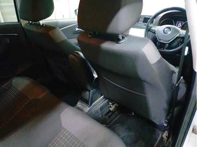 ポロ ＴＳＩコンフォートラインアップグレードパック　ナビ・ＴＶ・ＥＴＣ・バックモニター・ドライブレコーダー付（26枚目）