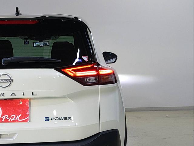 エクストレイル X e-4ORCE ナビ・ETC・バックモニタ・ヒートシーター・運転席側パワーシート付(15枚目)