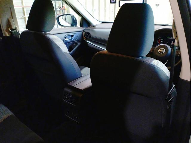 エクストレイル X e-4ORCE ナビ・ETC・バックモニタ・ヒートシーター・運転席側パワーシート付(30枚目)