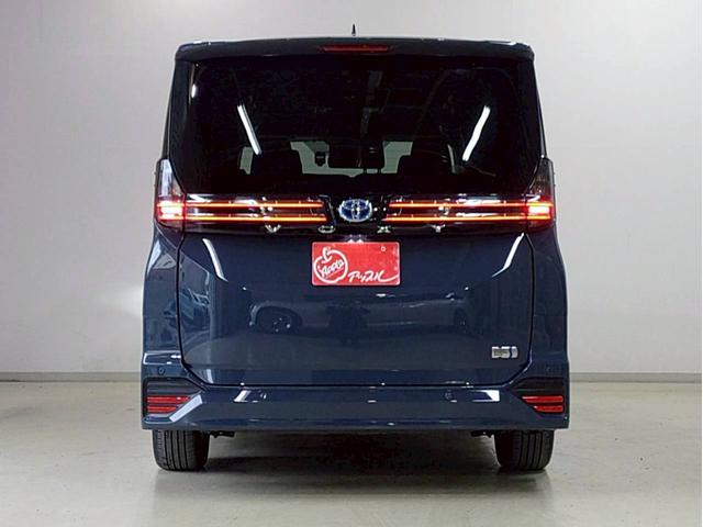 ヴォクシー ハイブリッドＳ－Ｚ　ナビ・ＴＶ・ディスプレイオーディオ・ＥＴＣ２．０・全方位モニター・リヤモニター・両側パワースライドドア・パワーバックドア・ユニバーサルステップ付（6枚目）