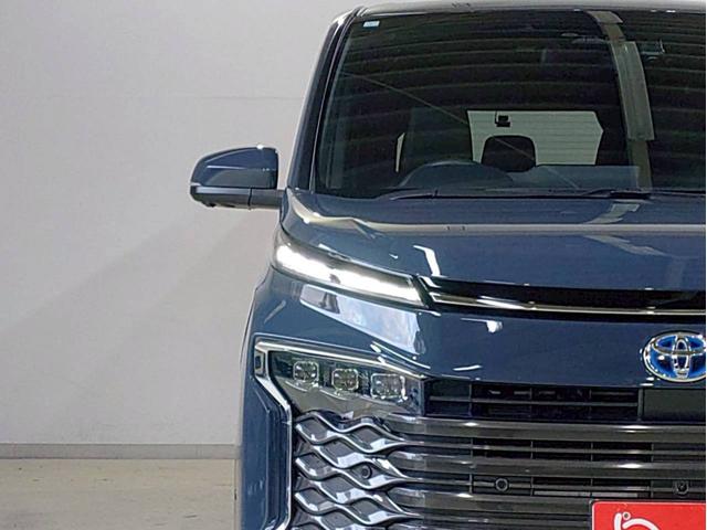 ヴォクシー ハイブリッドＳ－Ｚ　ナビ・ＴＶ・ディスプレイオーディオ・ＥＴＣ２．０・全方位モニター・リヤモニター・両側パワースライドドア・パワーバックドア・ユニバーサルステップ付（9枚目）