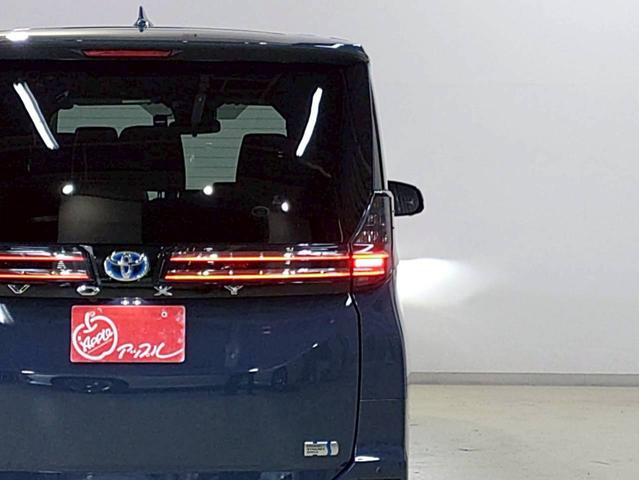 ヴォクシー ハイブリッドＳ－Ｚ　ナビ・ＴＶ・ディスプレイオーディオ・ＥＴＣ２．０・全方位モニター・リヤモニター・両側パワースライドドア・パワーバックドア・ユニバーサルステップ付（15枚目）