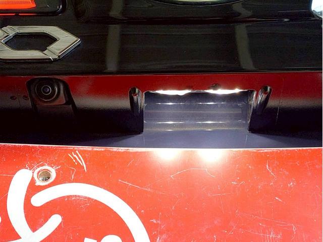 ヴォクシー ハイブリッドＳ－Ｚ　ナビ・ＴＶ・ディスプレイオーディオ・ＥＴＣ２．０・全方位モニター・リヤモニター・両側パワースライドドア・パワーバックドア・ユニバーサルステップ付（21枚目）