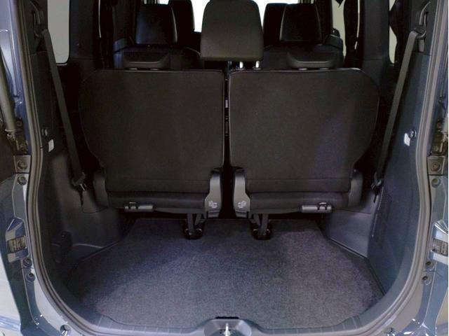 ヴォクシー ハイブリッドＳ－Ｚ　ナビ・ＴＶ・ディスプレイオーディオ・ＥＴＣ２．０・全方位モニター・リヤモニター・両側パワースライドドア・パワーバックドア・ユニバーサルステップ付（41枚目）