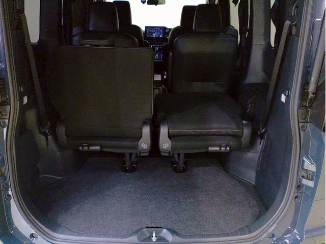 ヴォクシー ハイブリッドＳ－Ｚ　ナビ・ＴＶ・ディスプレイオーディオ・ＥＴＣ２．０・全方位モニター・リヤモニター・両側パワースライドドア・パワーバックドア・ユニバーサルステップ付（43枚目）