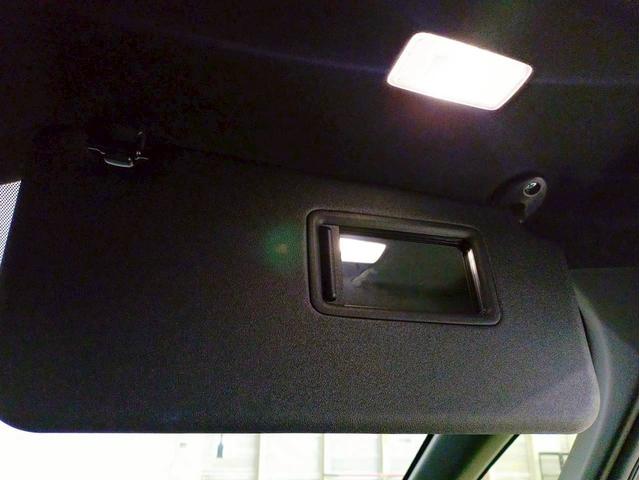 ヴォクシー ハイブリッドＳ－Ｚ　ナビ・ＴＶ・ディスプレイオーディオ・ＥＴＣ２．０・全方位モニター・リヤモニター・両側パワースライドドア・パワーバックドア・ユニバーサルステップ付（57枚目）