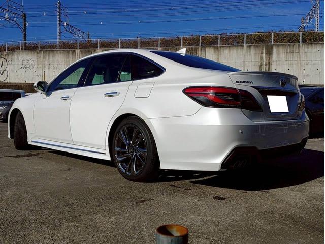 クラウンハイブリッド RSアドバンス ナビ・ETC・バックカメラ・パワーシート・シートヒーター・サンルーフ付(6枚目)