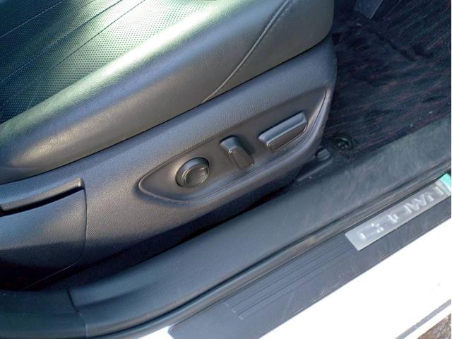 クラウンハイブリッド RSアドバンス ナビ・ETC・バックカメラ・パワーシート・シートヒーター・サンルーフ付(12枚目)