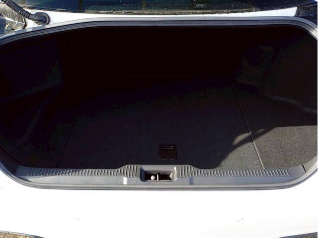 クラウンハイブリッド RSアドバンス ナビ・ETC・バックカメラ・パワーシート・シートヒーター・サンルーフ付(16枚目)