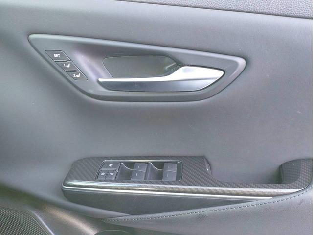 クラウンハイブリッド RSアドバンス ナビ・ETC・バックカメラ・パワーシート・シートヒーター・サンルーフ付(17枚目)