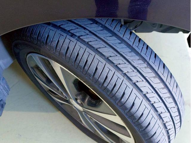 ワゴンＲスティングレー Ｔ　プッシュスタート・スマートキー・オートライト付（18枚目）