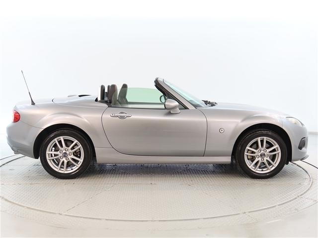 ロードスター VS RHT 1年間走行無制限保証 メモリナビ フルセグTV ドライブレコーダー ETC DVD再生 スマートキー オートエアコン(9枚目)