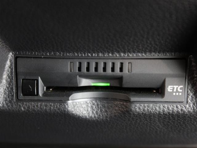 ヤリス X 1年間走行無制限保証 ペダル踏み間違い 衝突回避被害軽減 車線逸脱警報機能 DA バックカメラ ETC マニュアルエアコン(17枚目)