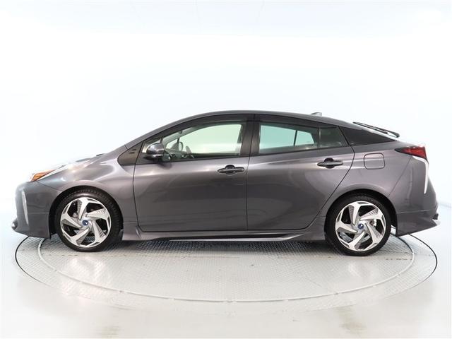 プリウス Sツーリングセレクション 1年間走行無制限保証 ペダル踏み間違い 衝突回避被害軽減 車線逸脱警報機能 メモリナビ フルセグTV バックカメラ ドライブレコーダー ETC 電源コンセント クルーズコントロール LEDヘッドライト(3枚目)