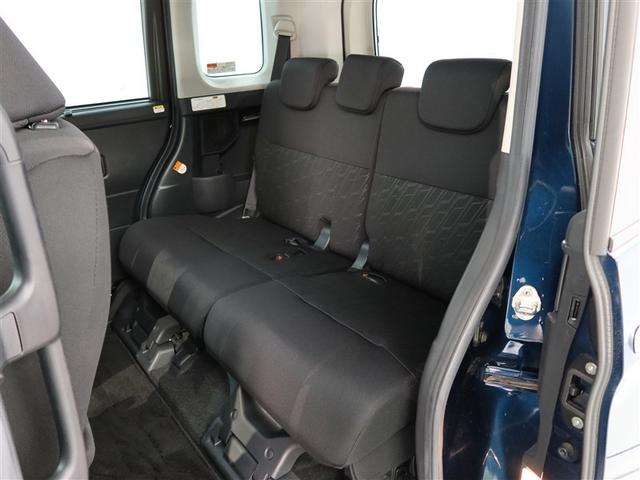 ゆったりとしたシートで快適なドライブをお楽しみください