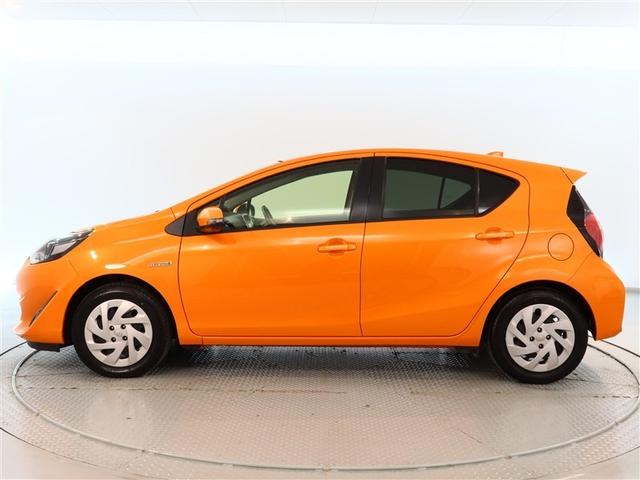 アクア Ｇ　１年間走行無制限保証　衝突回避被害軽減　車線逸脱警報機能　メモリナビ　フルセグＴＶ　バックカメラ　ドライブレコーダー　ＥＴＣ　クルーズコントロール　ＬＥＤヘッドライト　ＤＶＤ再生　スマートキー（3枚目）