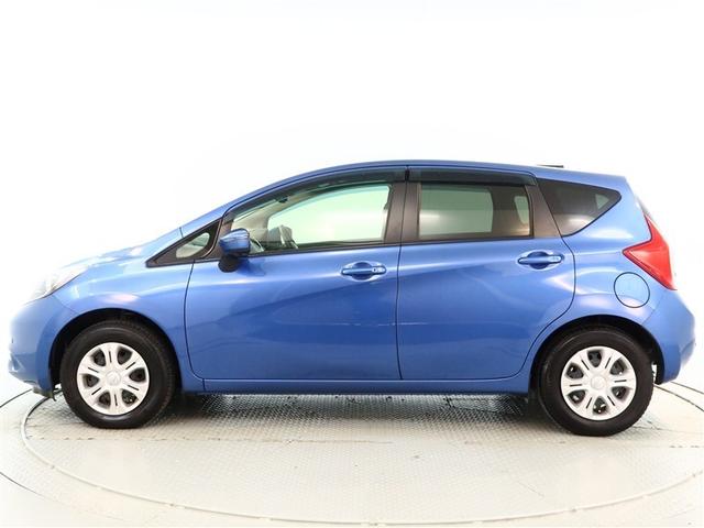 ノート Ｘ　ＤＩＧ－Ｓ　Ｖセレクション＋セーフティ　１年間走行無制限保証　ペダル踏み間違い　衝突回避被害軽減　車線逸脱警報機能　メモリナビ　フルセグＴＶ　バックカメラ　パノラミックモニタ　ＥＴＣ　ＬＥＤヘッドライト　ＤＶＤ再生　スマートキー（3枚目）