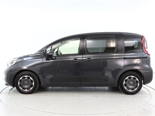 シエンタ Ｚ　１年間走行無制限保証　ペダル踏み間違い　衝突回避被害軽減　車線逸脱警報機能　メモリナビ　フルセグＴＶ　バックカメラ　パノラミックモニタ　ドライブレコーダー　ＥＴＣ　クルーズコントロール（3枚目）