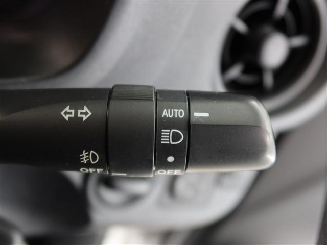 ヴィッツ ハイブリッドＦ　１年間走行無制限保証　衝突回避被害軽減　車線逸脱警報機能　メモリナビ　フルセグＴＶ　バックカメラ　ＥＴＣ　ＤＶＤ再生　オートエアコン（20枚目）