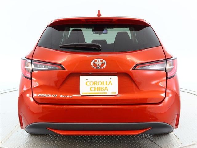 カローラツーリング Ｓ　１年間走行無制限保証　ペダル踏み間違い　衝突回避被害軽減　車線逸脱警報機能　メモリナビ　フルセグＴＶ　バックカメラ　ドライブレコーダー　ＥＴＣ　クルーズコントロール　ＬＥＤヘッドライト　スマートキー（4枚目）