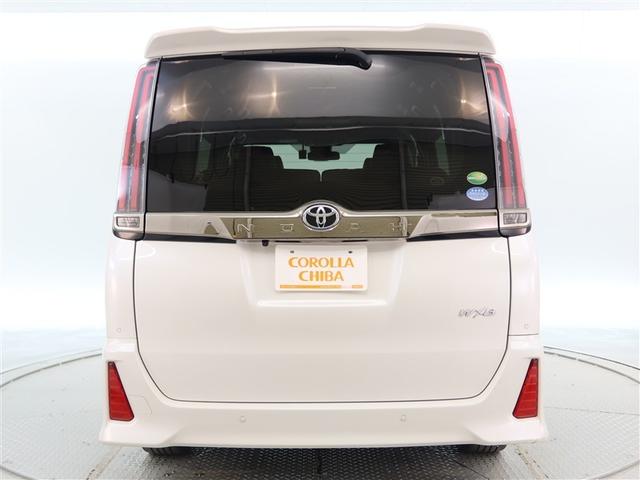 ノア Ｓｉ　ダブルバイビーＩＩ　１年間走行無制限保証　ペダル踏み間違い　衝突回避被害軽減　車線逸脱警報機能　メモリナビ　フルセグＴＶ　バックカメラ　後席用モニター　ＥＴＣ　クルーズコントロール　電動スライドドア　ＬＥＤヘッドライト（4枚目）