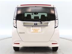 ������Υѥ�Ǽ�����Ŭ�ˡ����ݡ��ɽ����������륹�إ����˥��٤��Ѱդ��Ƥ���ޤ��� 4