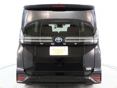 ������Υѥ�Ǽ�����Ŭ�ˡ����ݡ��ɽ����������륹�إ����˥��٤��Ѱդ��Ƥ���ޤ��� 4