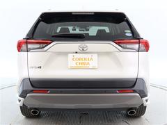 ������Υѥ�Ǽ�����Ŭ�ˡ����ݡ��ɽ����������륹�إ����˥��٤��Ѱդ��Ƥ���ޤ��� 4