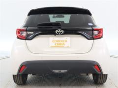 ������Υѥ�Ǽ�����Ŭ�ˡ����ݡ��ɽ����������륹�إ����˥��٤��Ѱդ��Ƥ���ޤ��� 4