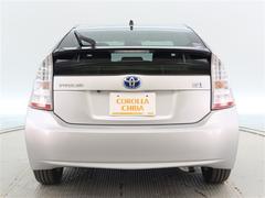 ������Υѥ�Ǽ�����Ŭ�ˡ����ݡ��ɽ����������륹�إ����˥��٤��Ѱդ��Ƥ���ޤ��� 4