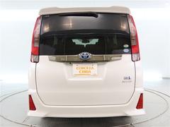 ������Υѥ�Ǽ�����Ŭ�ˡ����ݡ��ɽ����������륹�إ����˥��٤��Ѱդ��Ƥ���ޤ��� 4