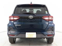 ������Υѥ�Ǽ�����Ŭ�ˡ����ݡ��ɽ����������륹�إ����˥��٤��Ѱդ��Ƥ���ޤ��� 4