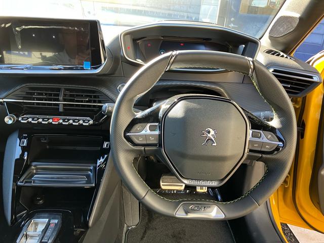 e-208 GT 正規認定中古車 保証整備付 弊社試乗車 ETC ドライブレコーダー(18枚目)