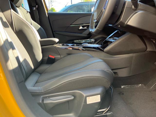 e-208 GT 正規認定中古車 保証整備付 弊社試乗車 ETC ドライブレコーダー(19枚目)