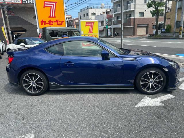 ＢＲＺ Ｓ　ＳＴＩフルエアロ　シートヒーター　リアスポイラー　トレセンＬＥＤ　ＳＴＩタワーバー　リアアンダーディヒューザー　バックカメラ　ＥＴＣ２．０　１オーナー　禁煙　ＢＲＺロゴ入ハーフレザー（23枚目）