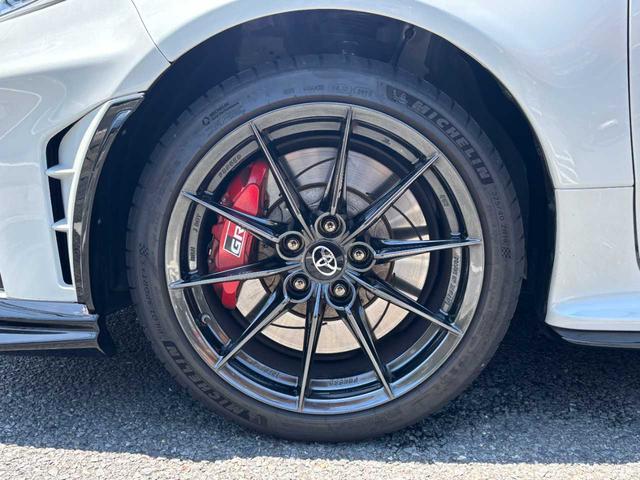 ＧＲヤリス ＲＺ　ハイパフォーマンス　ワンオーナー　フルエアロ　ＪＢＬサウンド　シートヒーター　ハーフレザー　衝突軽減　クルコン　ＢＳＭ　ソナー　ＬＥＤ　純正ＡＷ　純正ナビ　フルセグ　取扱説明書　保証書（34枚目）