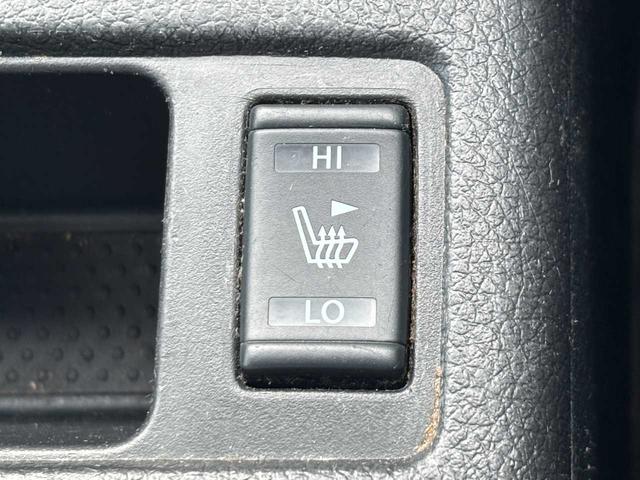 エクストレイル 20X 7人乗り シートヒーター アイドリングストップ 純正ナビ ユーザー買取車 プッシュスタート スマートキー バックカメラ オートライト オートエアコン(10枚目)