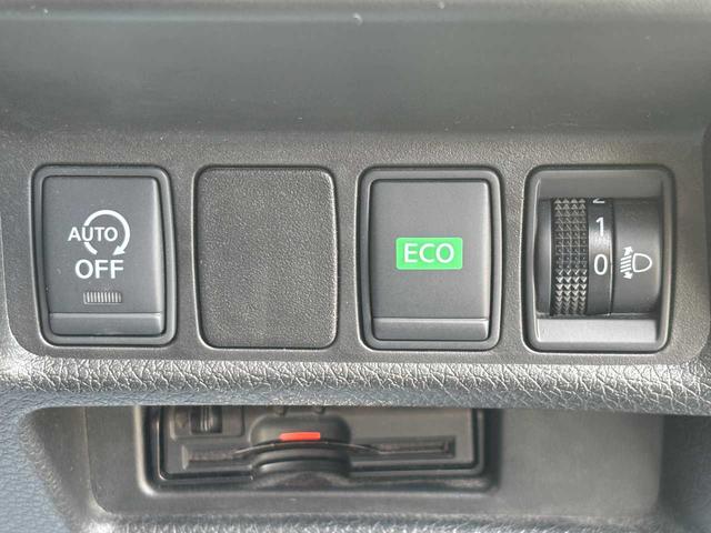 エクストレイル 20X 7人乗り シートヒーター アイドリングストップ 純正ナビ ユーザー買取車 プッシュスタート スマートキー バックカメラ オートライト オートエアコン(12枚目)