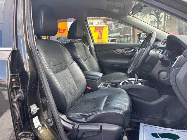 エクストレイル 20X 7人乗り シートヒーター アイドリングストップ 純正ナビ ユーザー買取車 プッシュスタート スマートキー バックカメラ オートライト オートエアコン(14枚目)